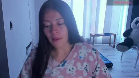 missloren333 online show from 09/08/25, 03:55