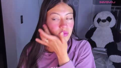 missloren333 online show from 10/03/25, 07:38