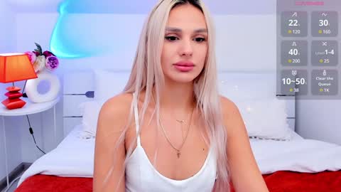 Snapshot of misslou_ chatting on 12/03/24, 06:26 Lou online show from 12/03/24, 06:26