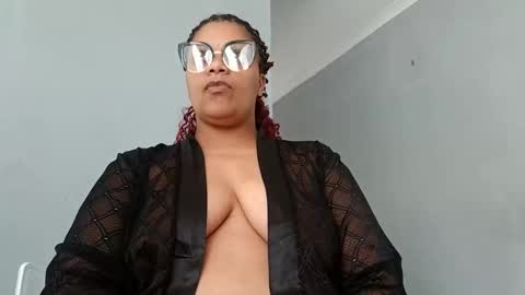 Snapshot of misslustxxx chatting on 09/10/25, 09:20 misslustxxx online show from 09/10/25, 09:20