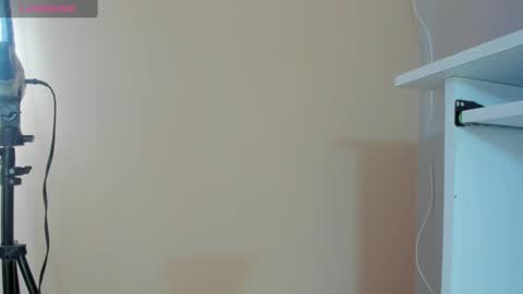 i am lyn online show from 02/04/25, 03:44