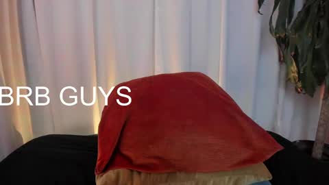 i am lyn online show from 02/18/25, 10:38