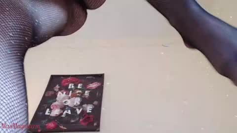  Vi  online show from 10/21/25, 08:59