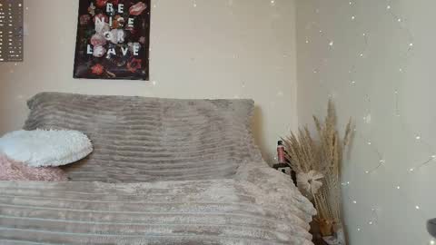  Vi  online show from 11/29/25, 09:40