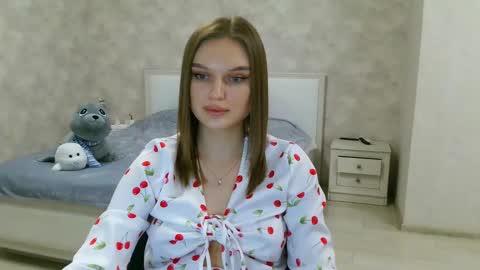 Snapshot of missmariat chatting on 01/22/25, 09:10 OneGoddess online show from 01/22/25, 09:10