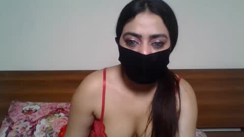 Snapshot of missmask24 chatting on 09/22/25, 01:46 Missmask24 online show from 09/22/25, 01:46