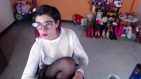 Miss Mia online show from 01/04/25, 04:43