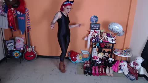 Miss Mia online show from 01/29/25, 01:07