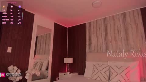 Nataly Rivas online show from 10/21/25, 09:48