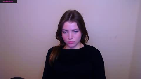 Snapshot of missoliviaa_ chatting on 02/16/25, 10:54 Olivia online show from 02/16/25, 10:54