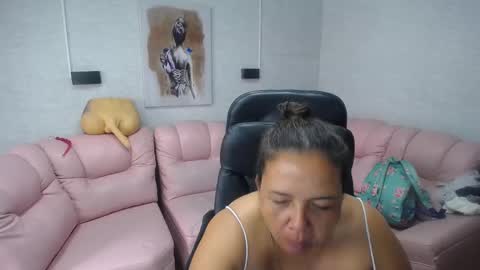 Penelope online show from 03/08/25, 02:40