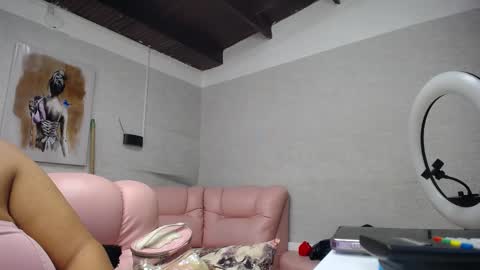 Penelope online show from 09/18/25, 12:29