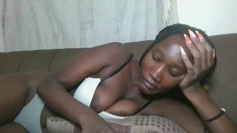 pretty gal online show from 10/31/25, 05:47