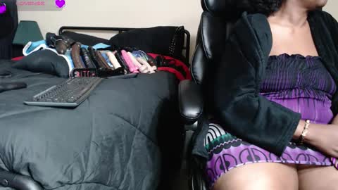 MissTajaa online show from 11/06/25, 04:02