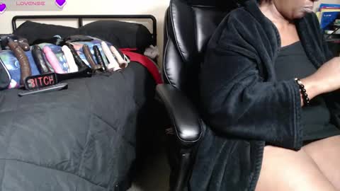 MissTajaa online show from 11/19/25, 03:17