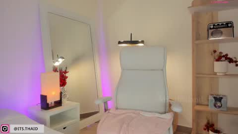 Fernanda Davila online show from 03/06/25, 11:31