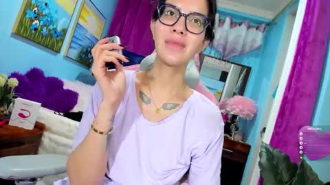 missvalentine18 online show from 11/14/25, 12:04