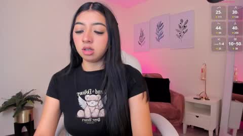 Snapshot of missvancouver_ chatting on 01/12/25, 11:26 Mafe Jimenez online show from 01/12/25, 11:26