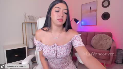 Snapshot of missvancouver_ chatting on 02/11/25, 11:44 Mafe Jimenez online show from 02/11/25, 11:44