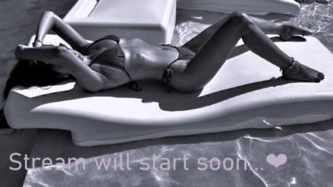 Snapshot of missvanessa0 chatting on 02/10/25, 11:15 .Vanessa. online show from 02/10/25, 11:15