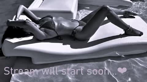 Snapshot of missvanessa0 chatting on 02/13/25, 10:23 .Vanessa. online show from 02/13/25, 10:23