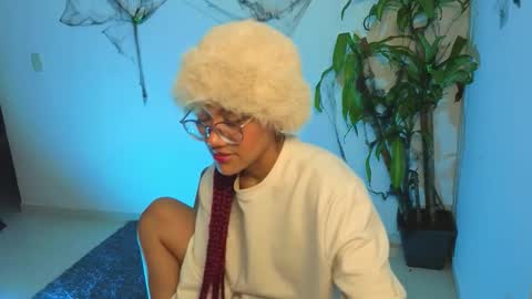 IG MISSVENUSS1 online show from 10/21/25, 05:08