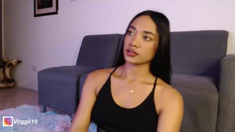 Snapshot of missvirggii chatting on 03/07/25, 05:17 missvirggii online show from 03/07/25, 05:17
