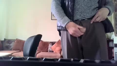 Snapshot of mistersilver66 chatting on 01/12/25, 11:07 mistersilver66 online show from 01/12/25, 11:07