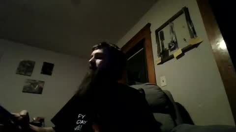 Snapshot of misterstokeit chatting on 10/31/25, 12:50 misterstokeit online show from 10/31/25, 12:50