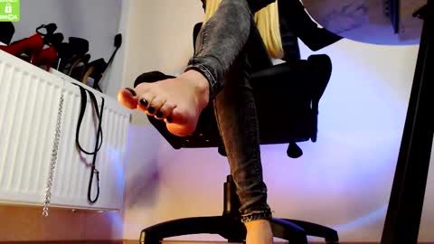  Mistress Alice  online show from 09/14/25, 05:12