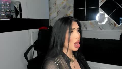Snapshot of mistress_meryem chatting on 02/20/25, 10:15 mistress_meryem online show from 02/20/25, 10:15