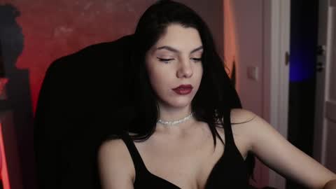 Snapshot of mistress_rochelle chatting on 03/08/25, 11:18 Miss Rochelle online show from 03/08/25, 11:18