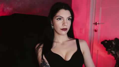 Miss Rochelle online show from 11/13/25, 01:37