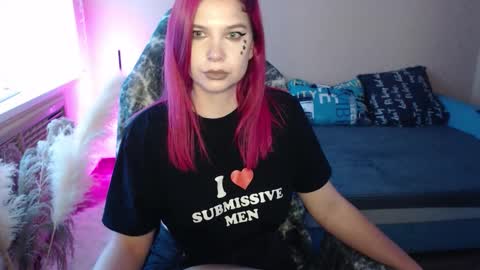 Snapshot of mistressbailey_x chatting on 10/22/25, 12:27 Miss Bailey online show from 10/22/25, 12:27