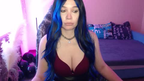 Snapshot of mistressbailey_x chatting on 11/02/25, 12:51 Miss Bailey online show from 11/02/25, 12:51