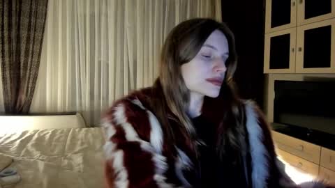 Snapshot of mistresselizy chatting on 01/08/25, 07:34 mistresselizy online show from 01/08/25, 07:34