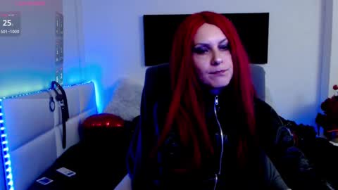 Snapshot of mistressevelyn_ chatting on 03/12/25, 05:24 MistressEvelyn online show from 03/12/25, 05:24