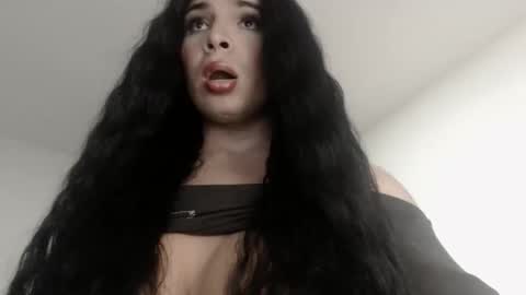 ALICE MADANE online show from 10/08/25, 05:16