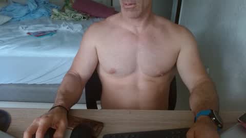 Snapshot of mitcheli chatting on 02/21/25, 08:38 Onlyfans online show from 02/21/25, 08:38