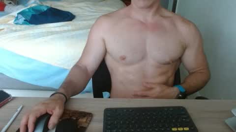 Snapshot of mitcheli chatting on 09/17/25, 02:19 Onlyfans online show from 09/17/25, 02:19