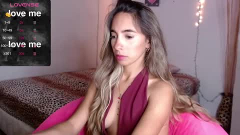 Snapshot of mitchwilson1 chatting on 10/22/25, 10:31 mitchwilson1 online show from 10/22/25, 10:31