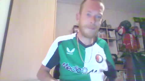 mitta93 online show from 10/19/25, 11:16