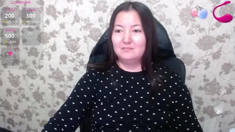 Snapshot of miya_asian_pinay555 chatting on 02/23/25, 12:41 Miya single mom online show from 02/23/25, 12:41