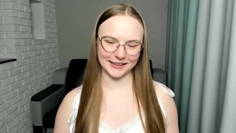 Miya online show from 01/28/25, 01:59