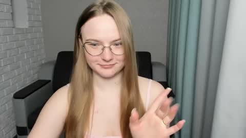 Miya online show from 02/15/25, 06:44