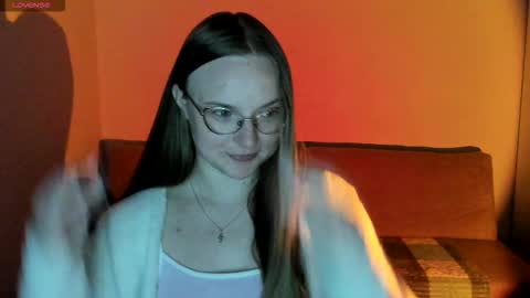 Miya online show from 09/19/25, 04:51