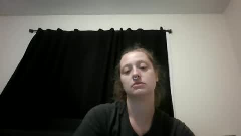 Snapshot of miztrezk chatting on 09/20/25, 12:55 miztrezk online show from 09/20/25, 12:55