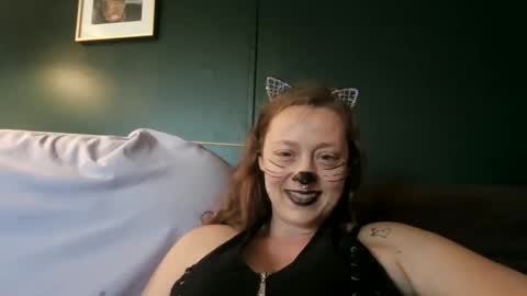 Snapshot of miztrezk chatting on 10/31/25, 03:24 miztrezk online show from 10/31/25, 03:24