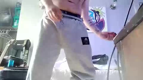 Daddy720 online show from 10/29/25, 02:41