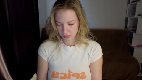 Lili online show from 01/19/25, 07:15